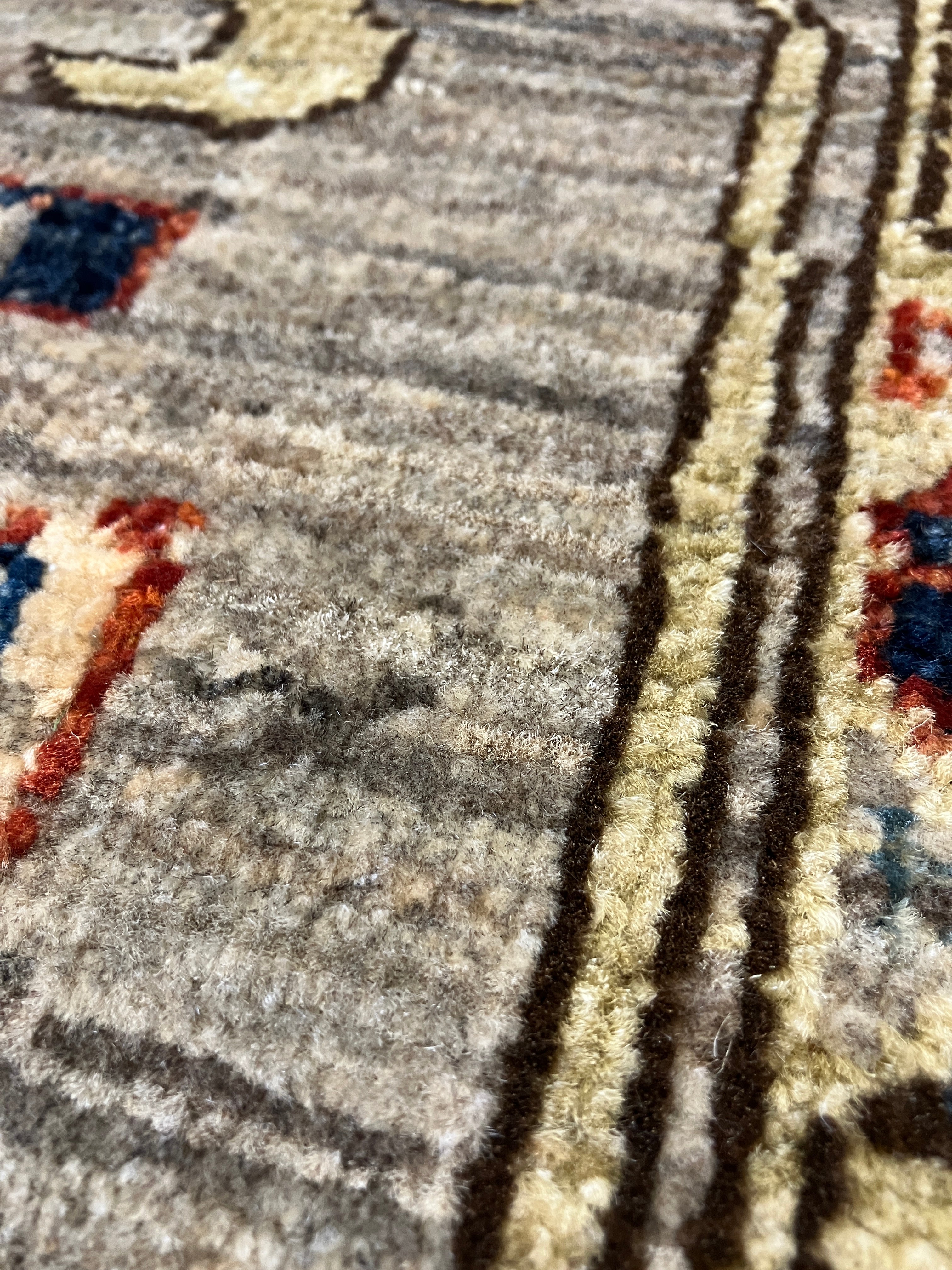 Aryana - 7' 05" x 9' 11" - Grey Blue Rust - Hand Knotted Aryana Area Rug - Traditional Classic Rug