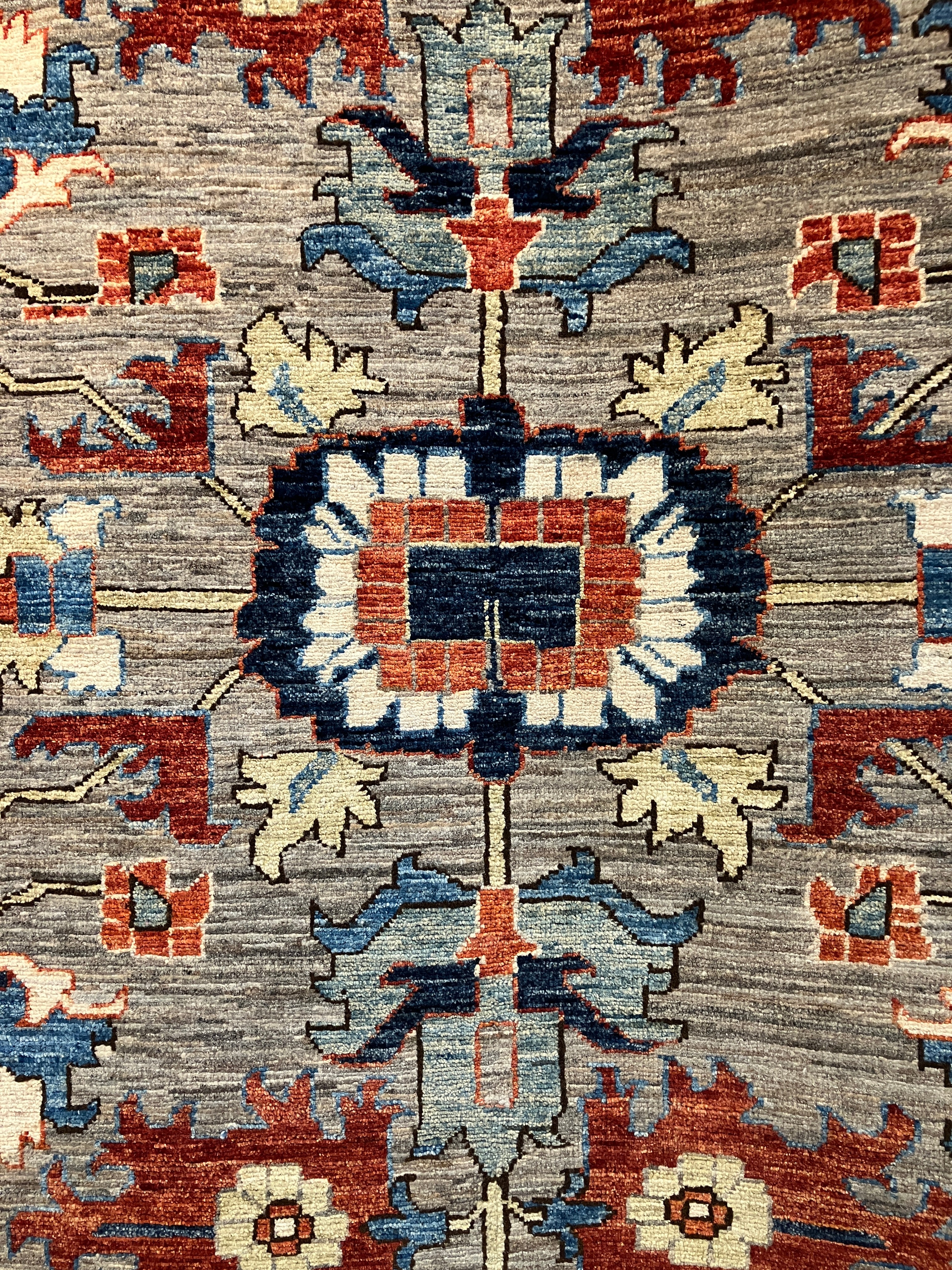 Aryana - 7' 05" x 9' 11" - Grey Blue Rust - Hand Knotted Aryana Area Rug - Traditional Classic Rug