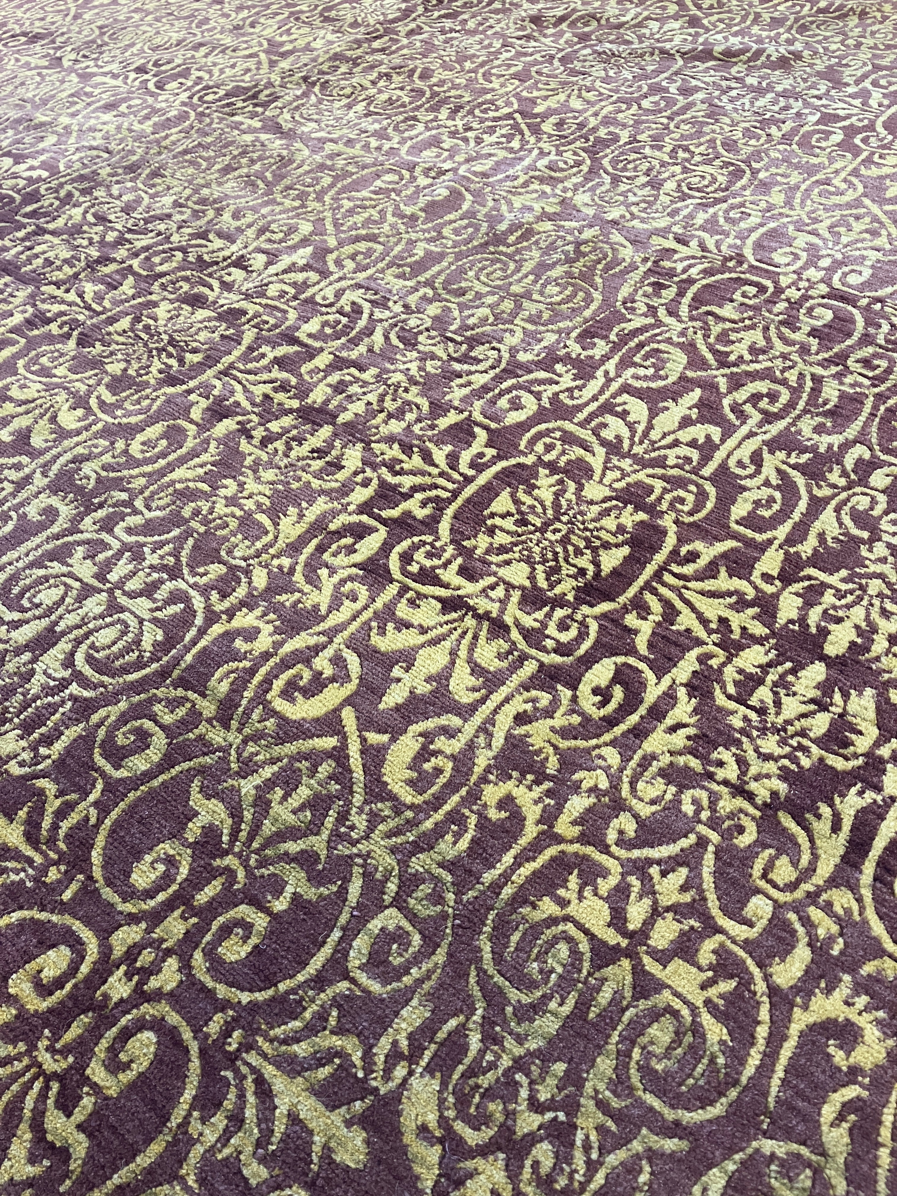 Tibetano Collection Wool - 7' 10" x 8' 03" - Plum & Gold - Wool Contemporary Modern Area Rug - Damask Tibet Nepal Rug