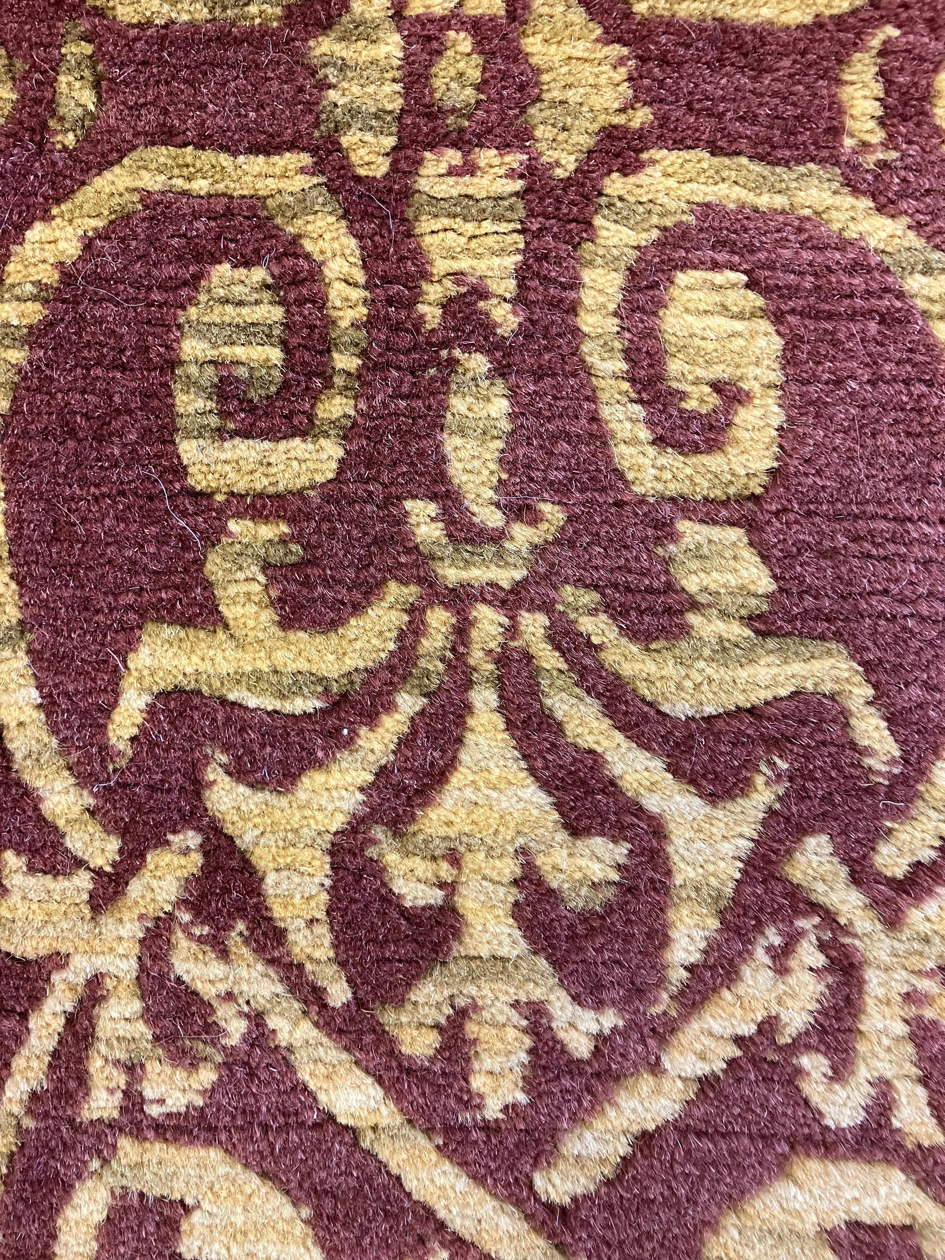 Tibetano Collection Wool - 7' 10" x 8' 03" - Plum & Gold - Wool Contemporary Modern Area Rug - Damask Tibet Nepal Rug