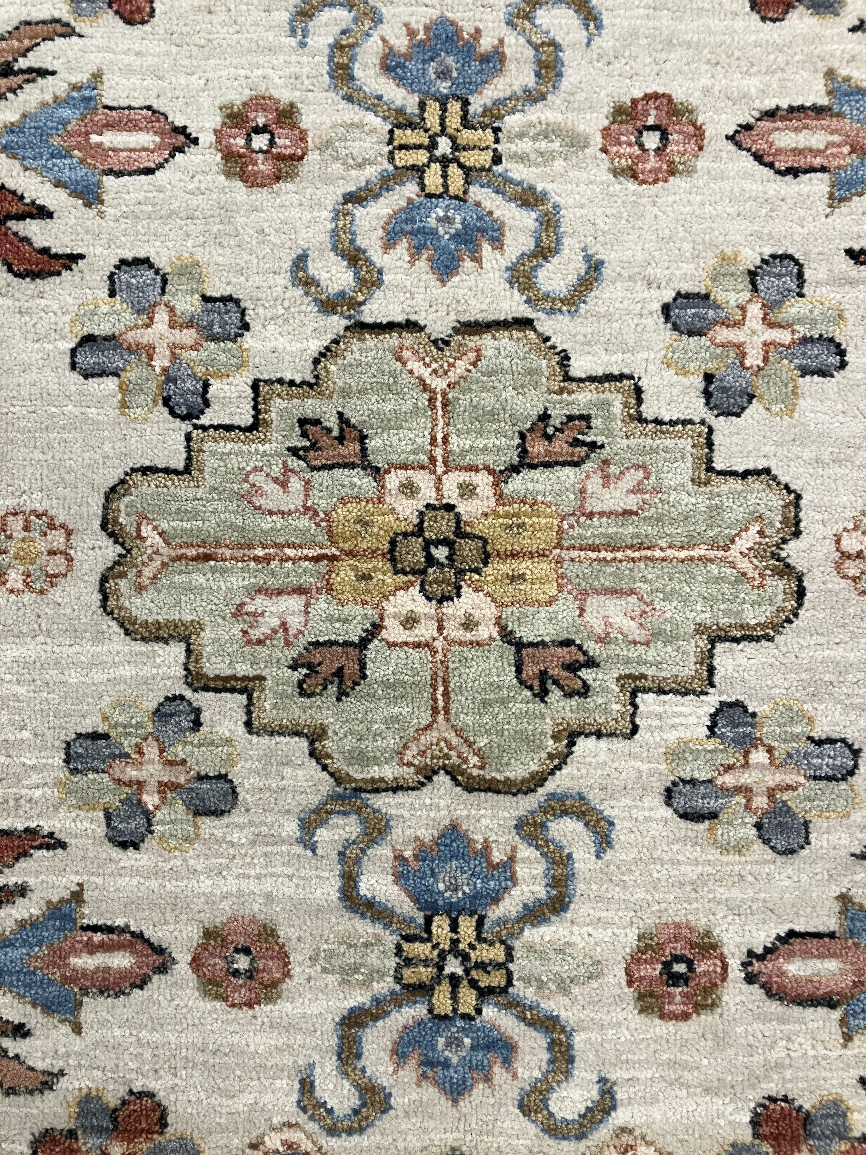 Royal Ziegler Mahal - 8' 1" x 10' 1" - Beige Blue Red Green - Hand Knotted Wool Tribal Geometric Rug
