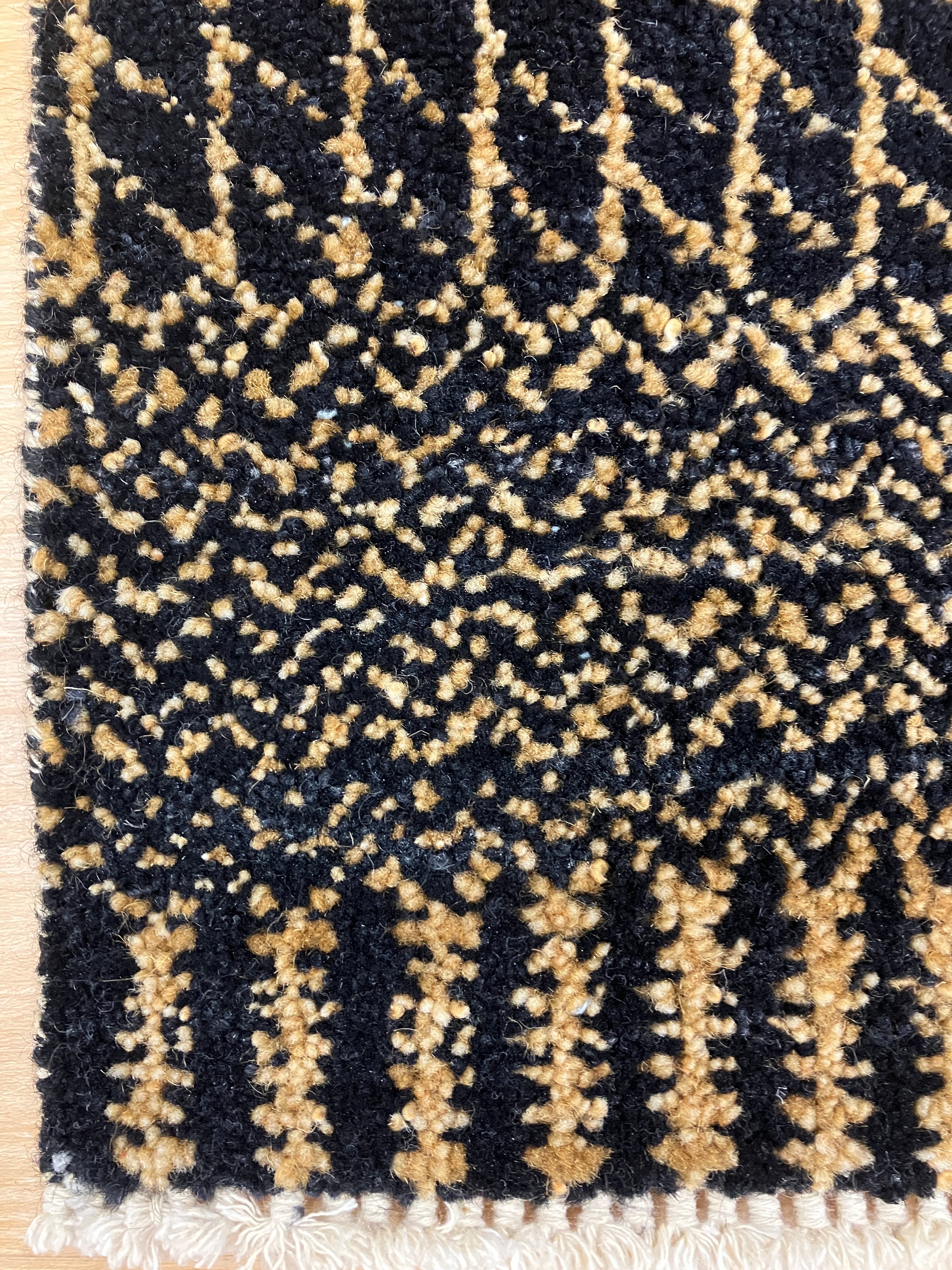 Illusion Collection - 3' x 5' Rug - Black & Camel - Hand Knotted with Hand Spun New Zealand Wool - Modern Contemporary Wool Rug