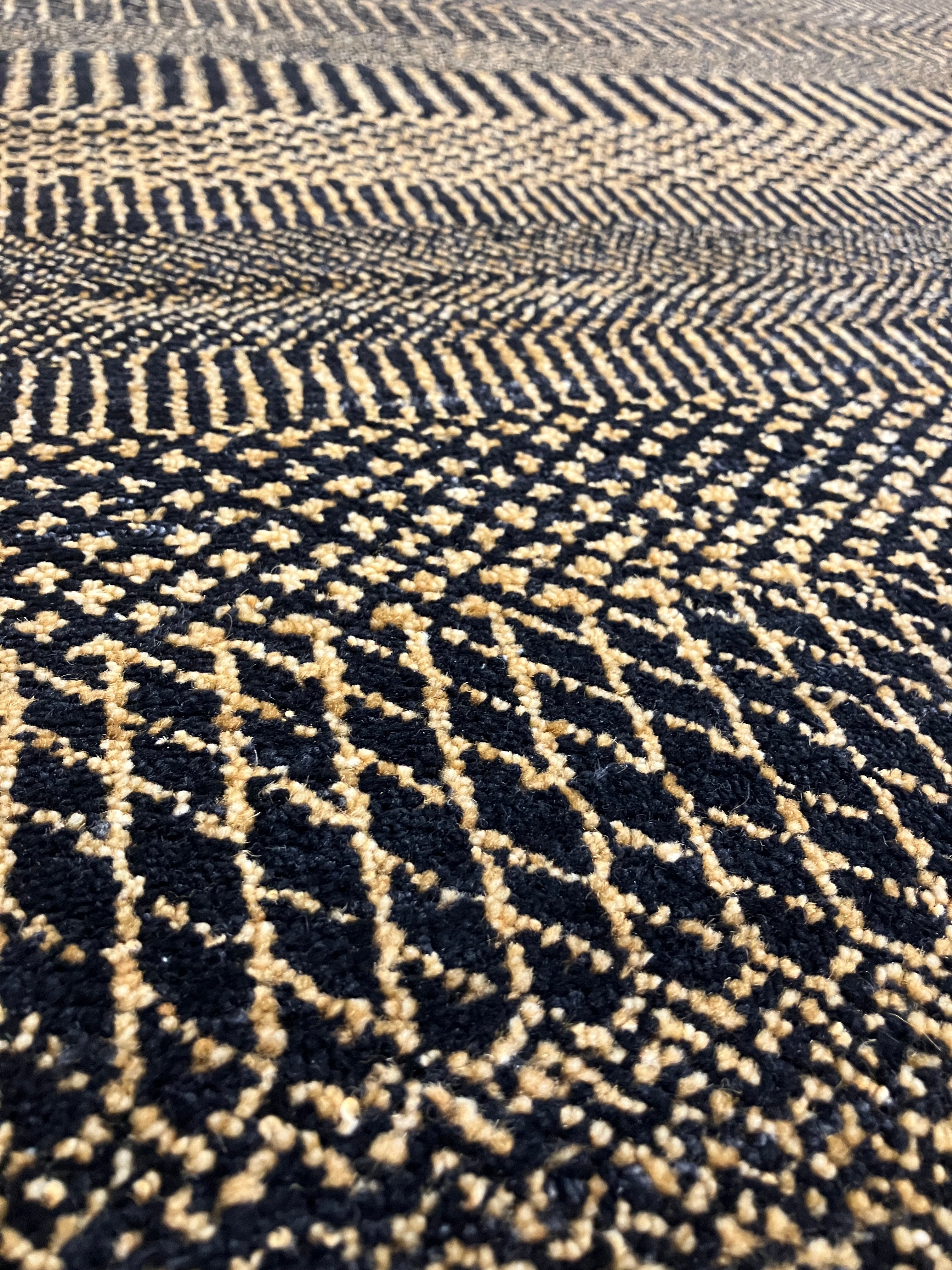 Illusion Collection - 3' x 5' Rug - Black & Camel - Hand Knotted with Hand Spun New Zealand Wool - Modern Contemporary Wool Rug