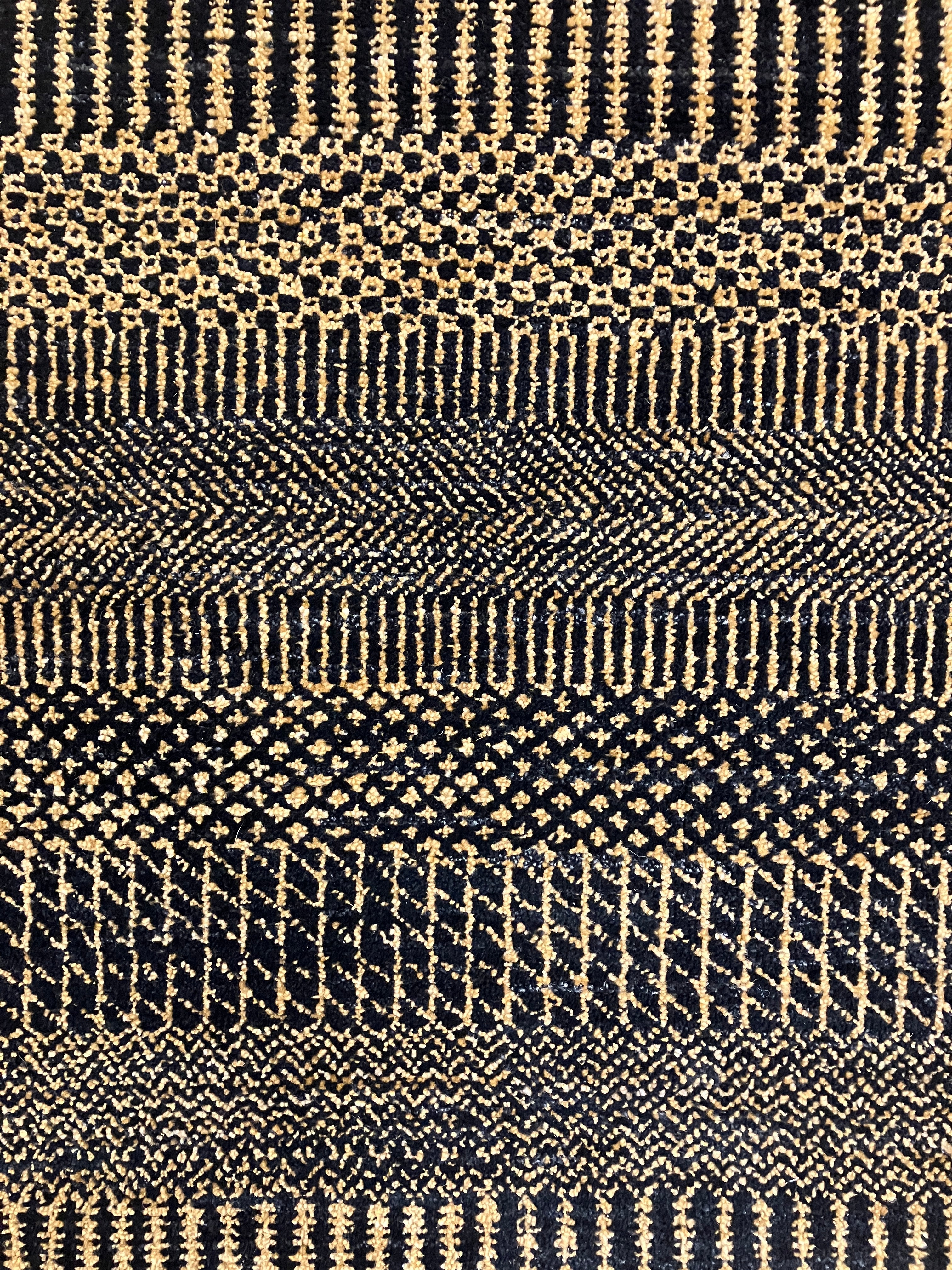 Illusion Collection - 3' x 5' Rug - Black & Camel - Hand Knotted with Hand Spun New Zealand Wool - Modern Contemporary Wool Rug
