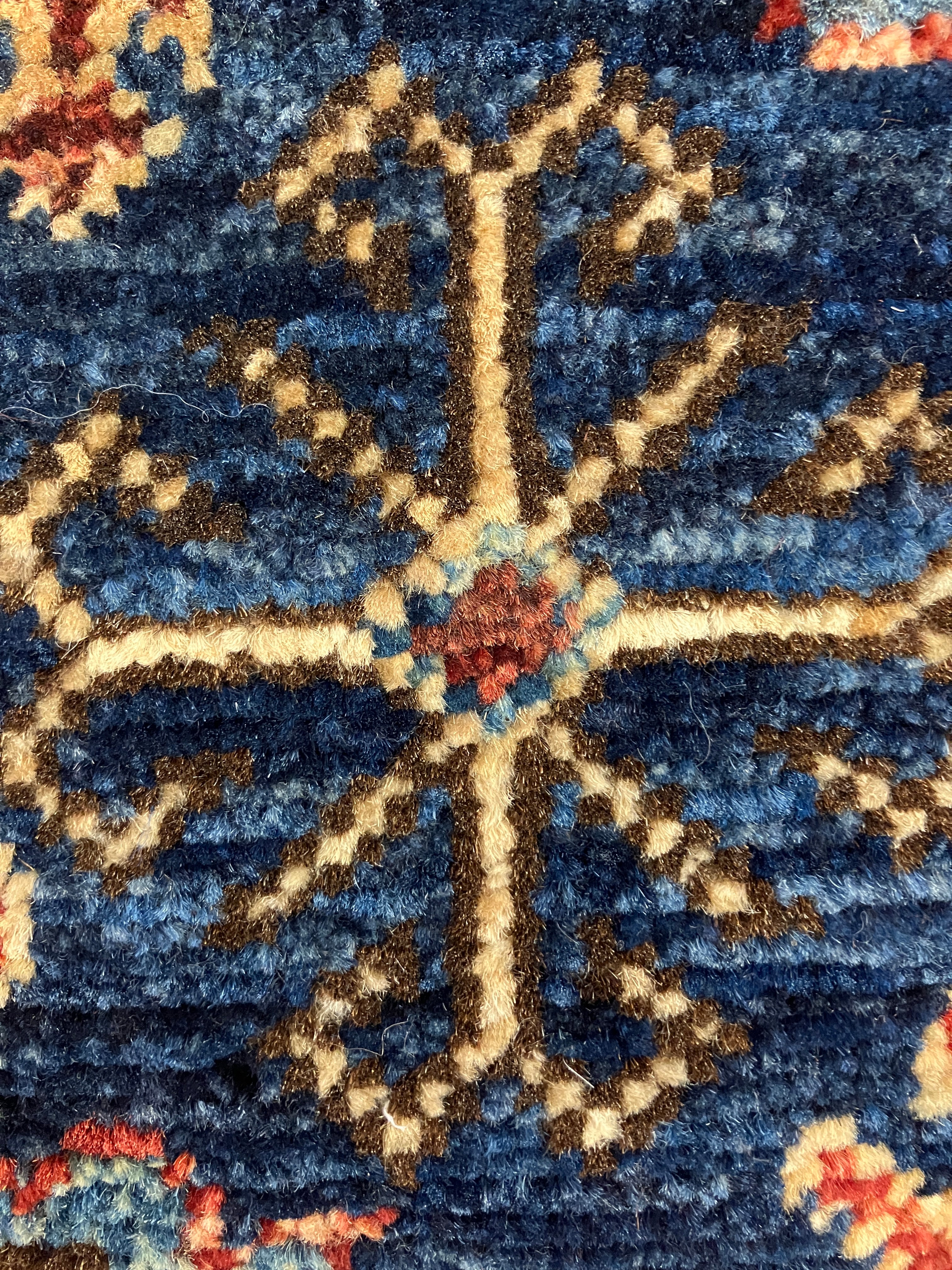 Aryana - 4' 02" x 6' 00" - Navy Blue & Rust  - Hand Knotted Aryana Rug - Traditional Classic Rug