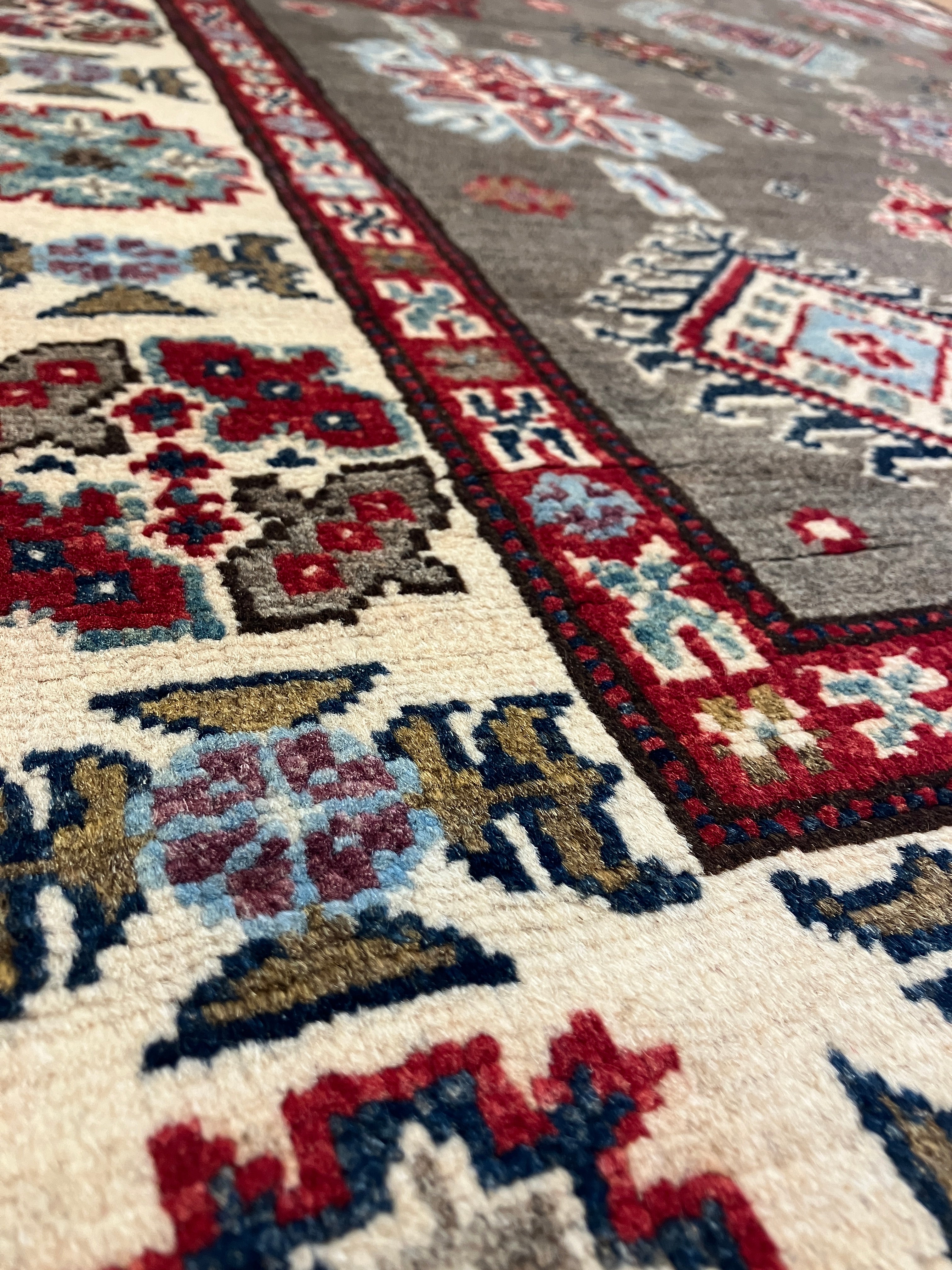 Kazak - 4' 02" x 5' 10" - Grey Ivory Red Blue - Hand Knotted Wool Traditional Classic Kazak Rug