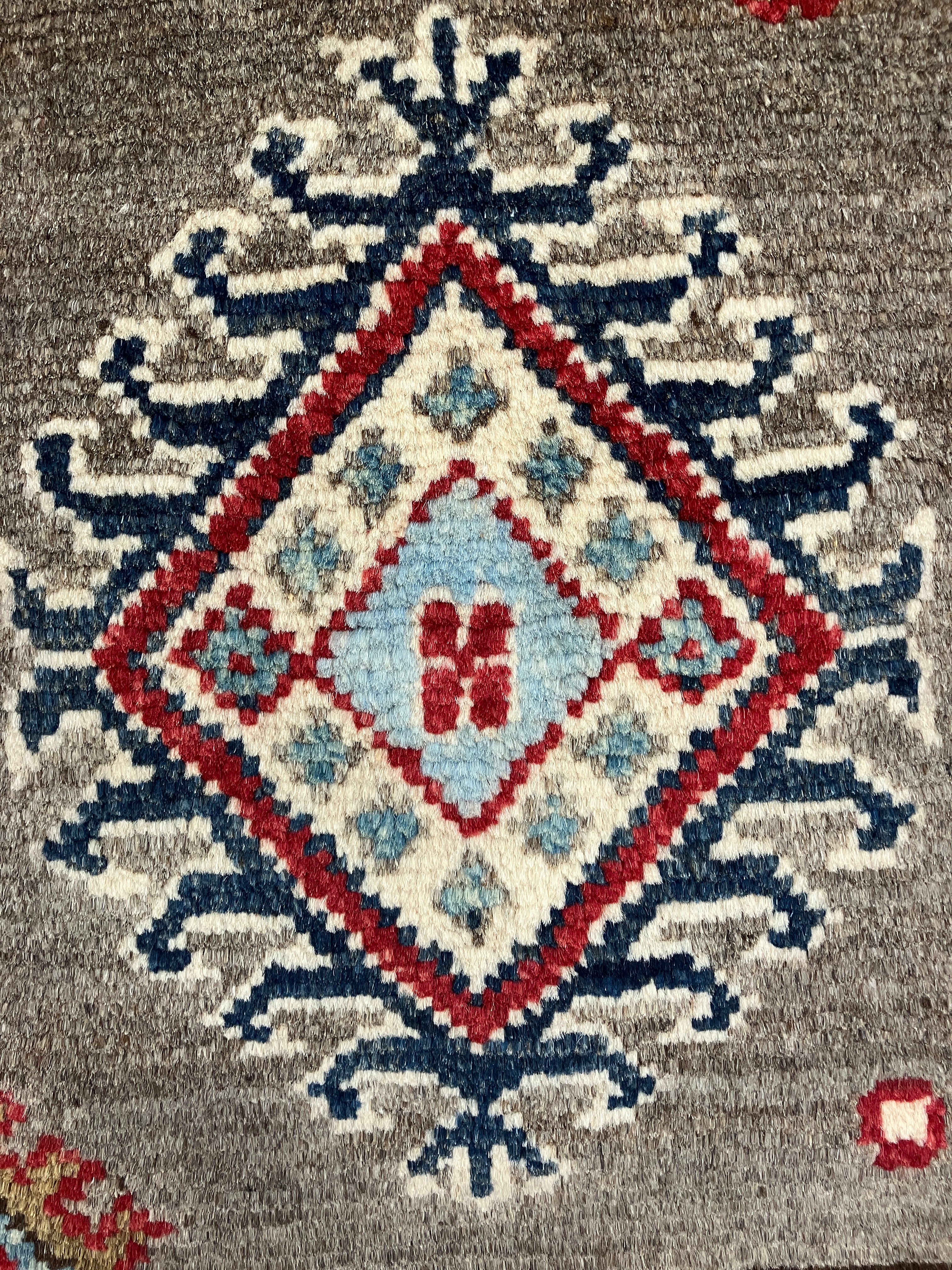 Kazak - 4' 02" x 5' 10" - Grey Ivory Red Blue - Hand Knotted Wool Traditional Classic Kazak Rug