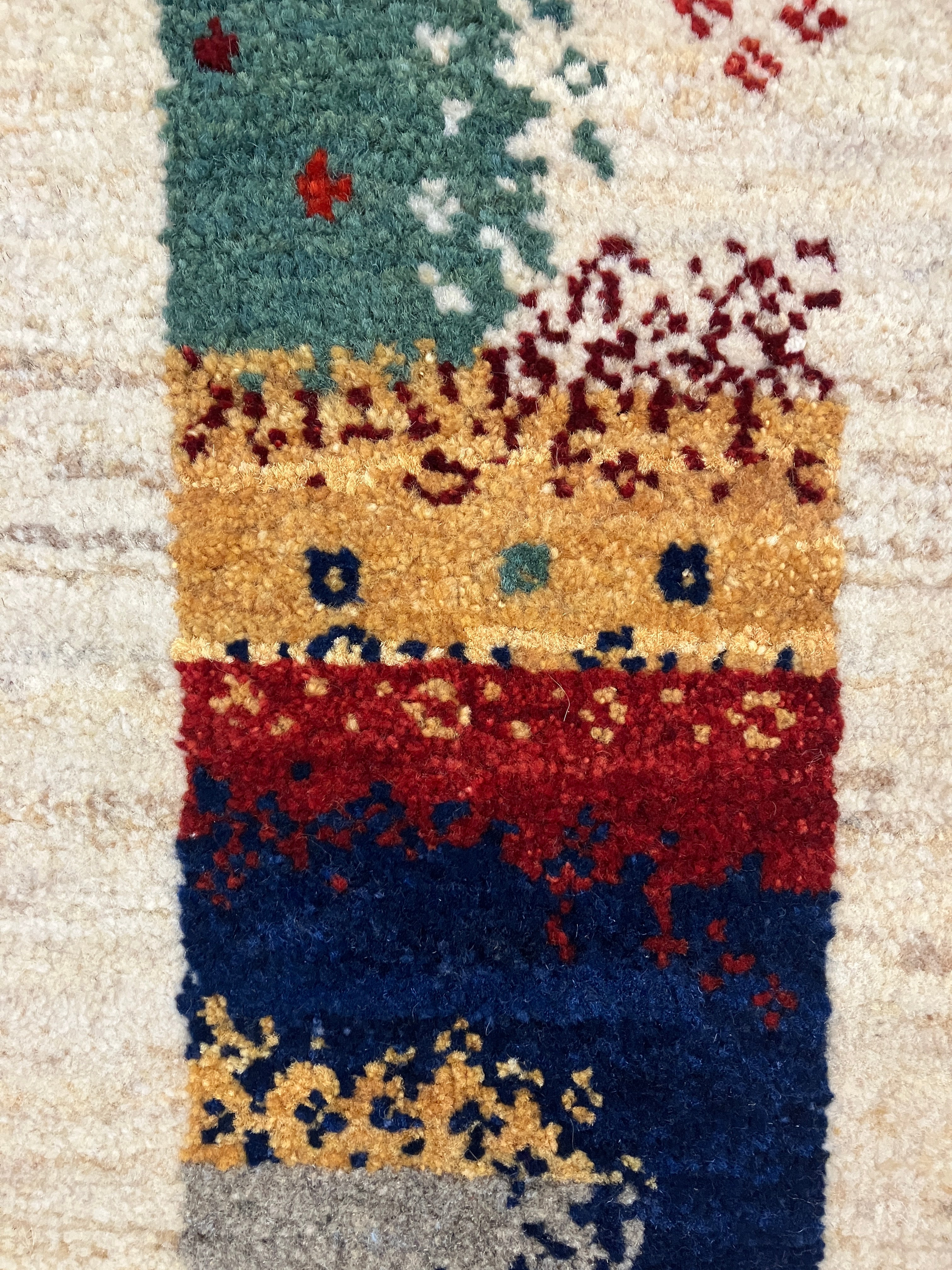 Persian Lori Gabbeh - 4' x 6' - Ivory Beige Multicolor - Hand Knotted Tribal Style Wool Rug