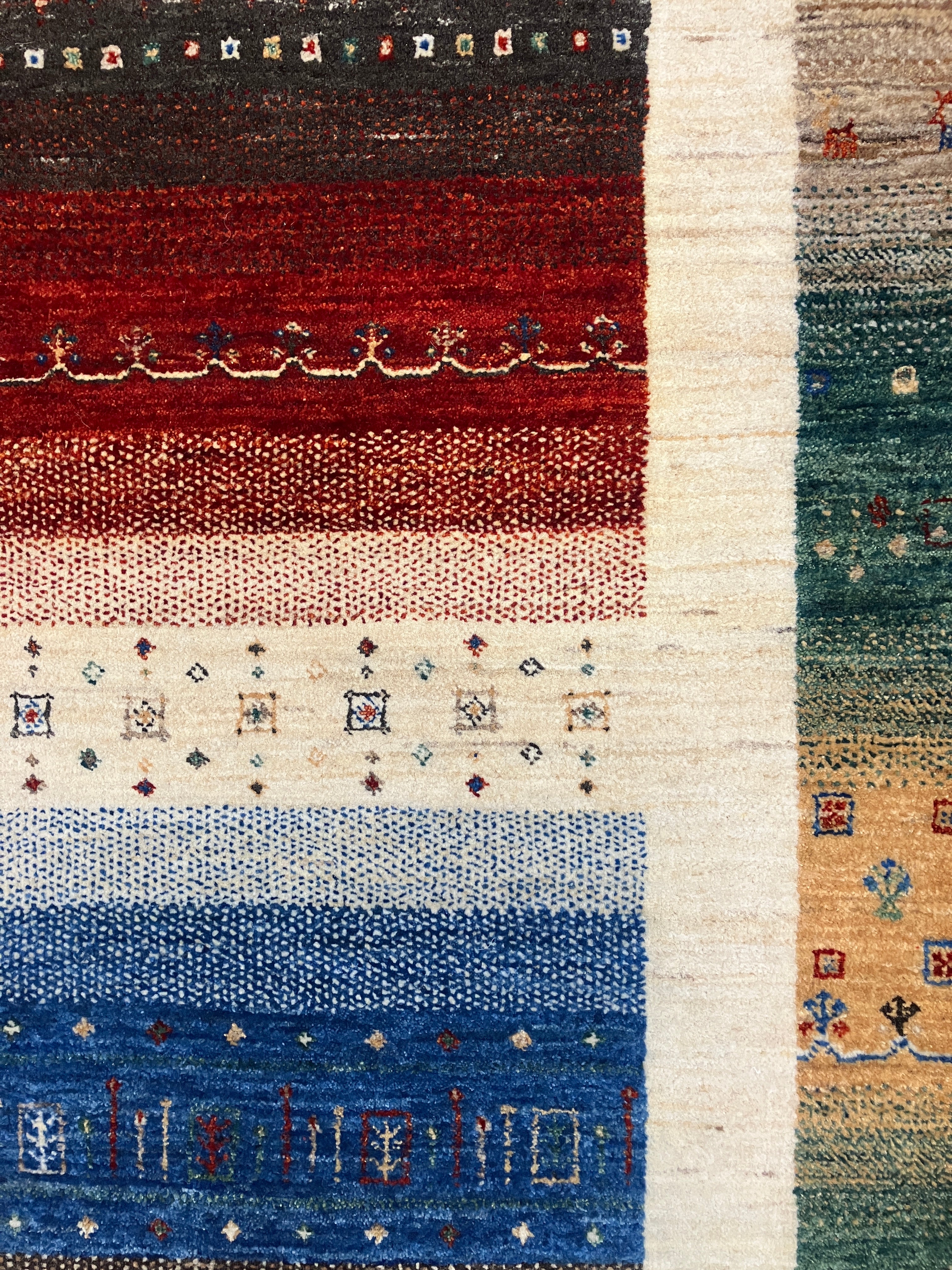 Persian Lori Gabbeh - 4' x 6' - Multicolor Primary Colors - Hand Knotted Persian Wool Rug