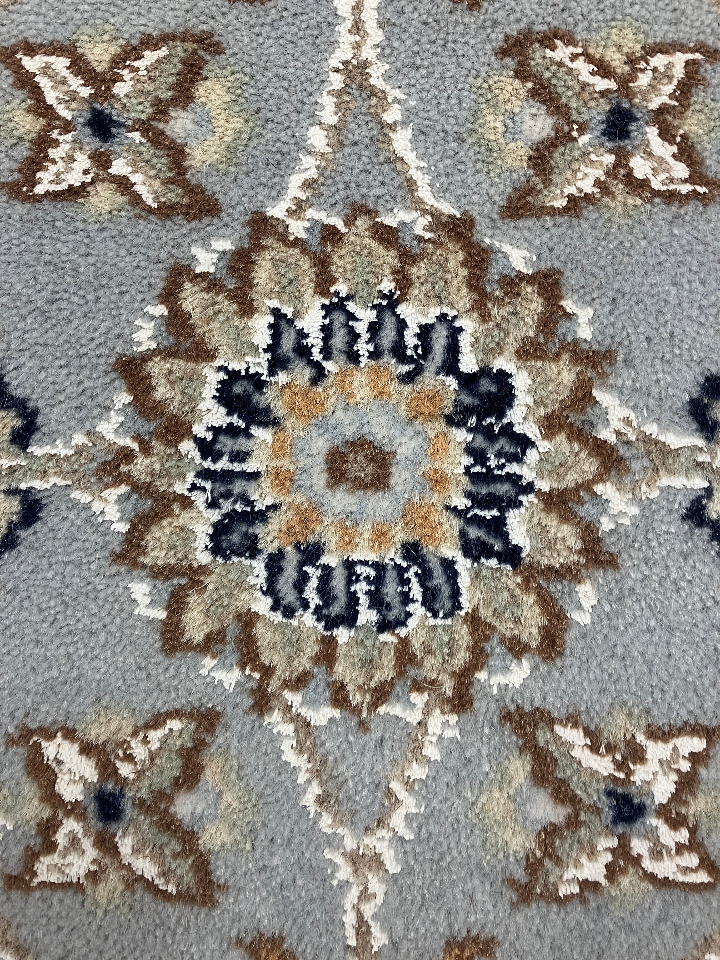 Nain Wool & Silk - 4' 01" x 6' 02" - Light Blue Multicolor  - Hand Knotted Traditional Classic Nain Wool & Silk Rug