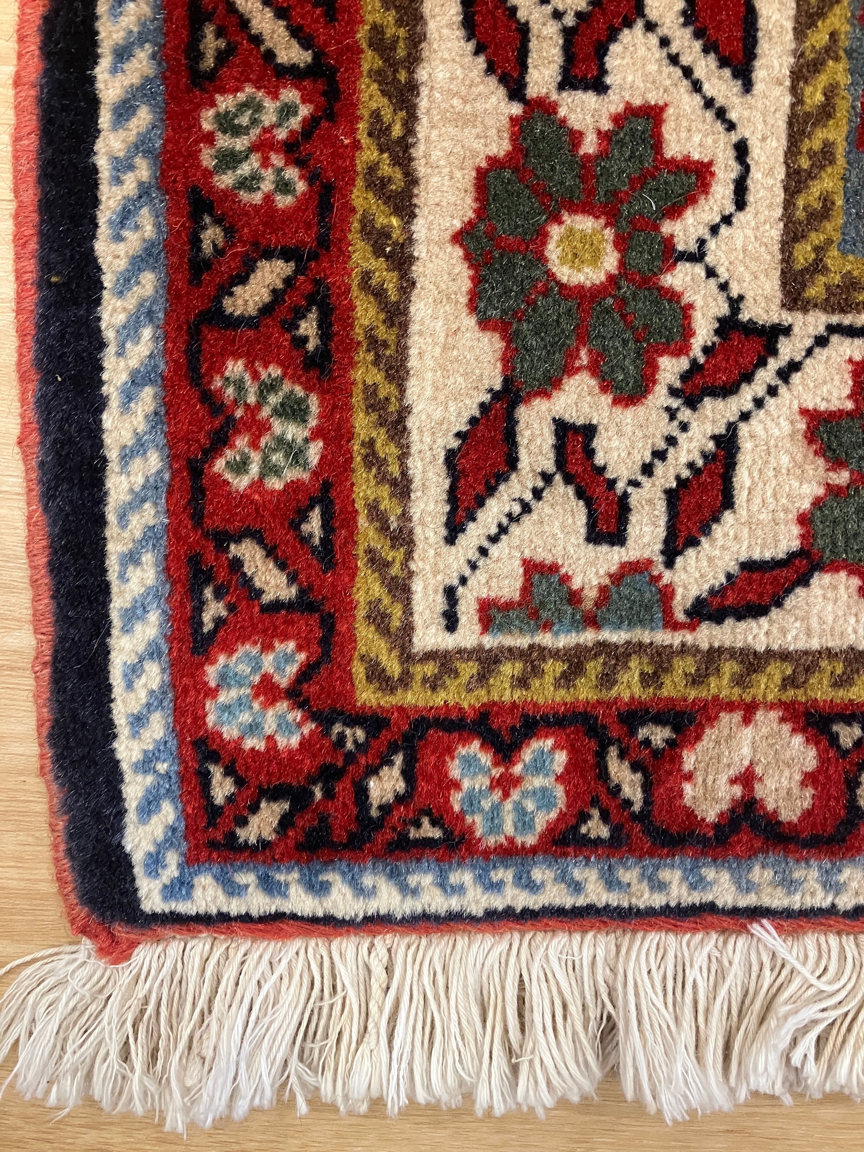 Persian Kashkouly - 4' 02" x 6' 05" - Red Blue Animal Pictorial Multicolor - Hand Knotted Rustic Classic Wool Rug