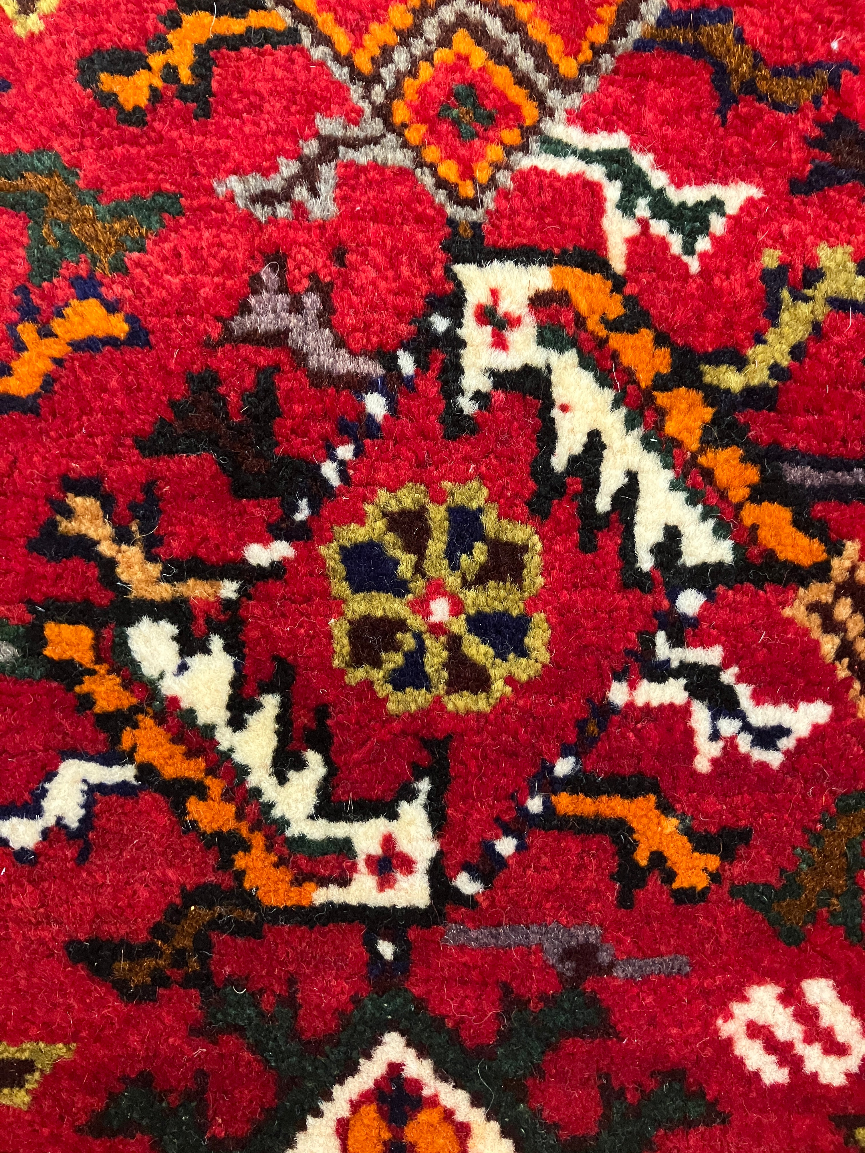 Persian Ghashgai - 4' 03" x 6' 05" - Red Blue Ivory Multicolor - Hand Knotted Classic Traditional Ghashgai Wool Rug