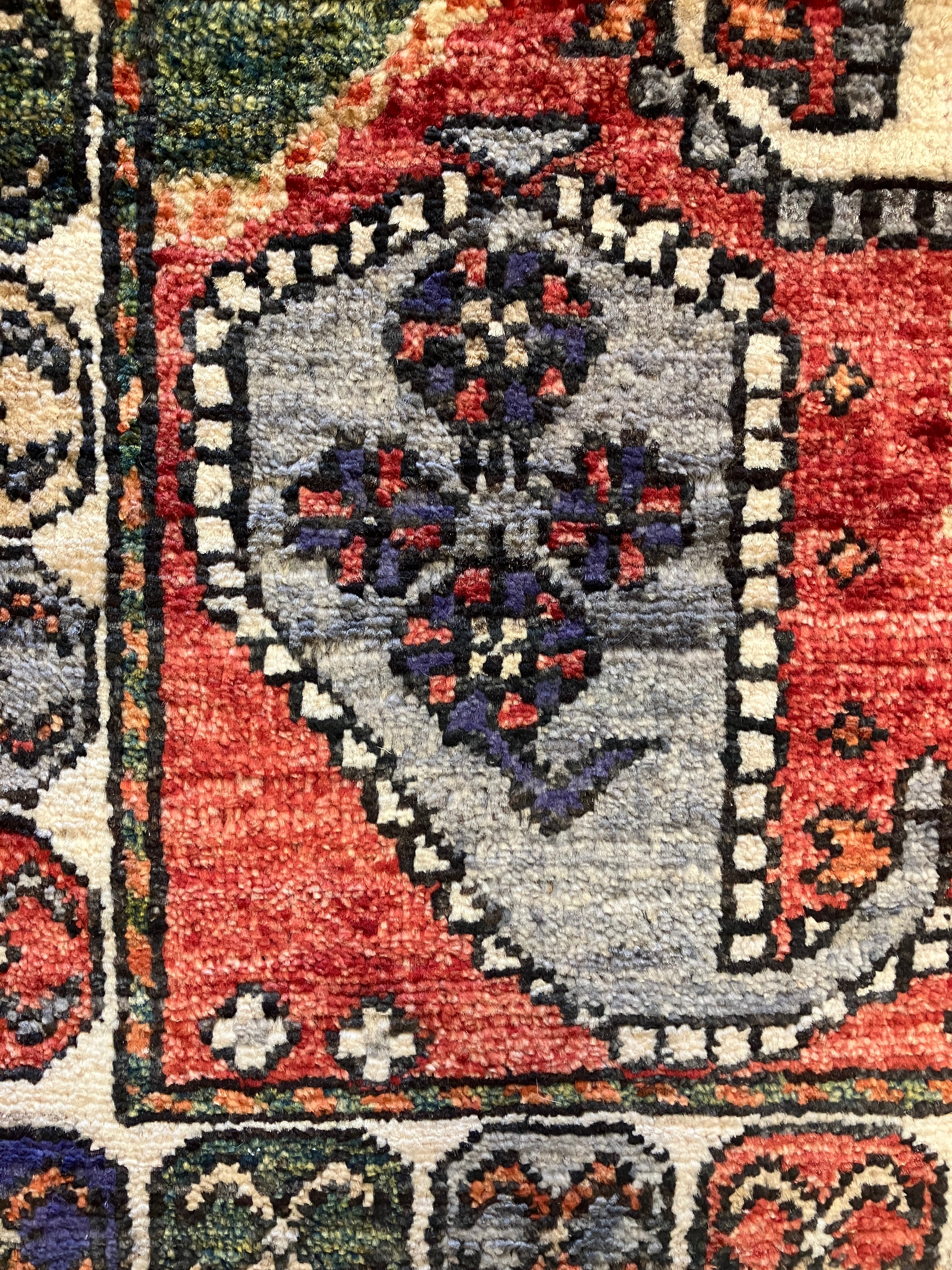 Nirvana Collection - 2' x 3' Rug - Red Multicolor - Hand Knotted Traditional Classic Wool Rug