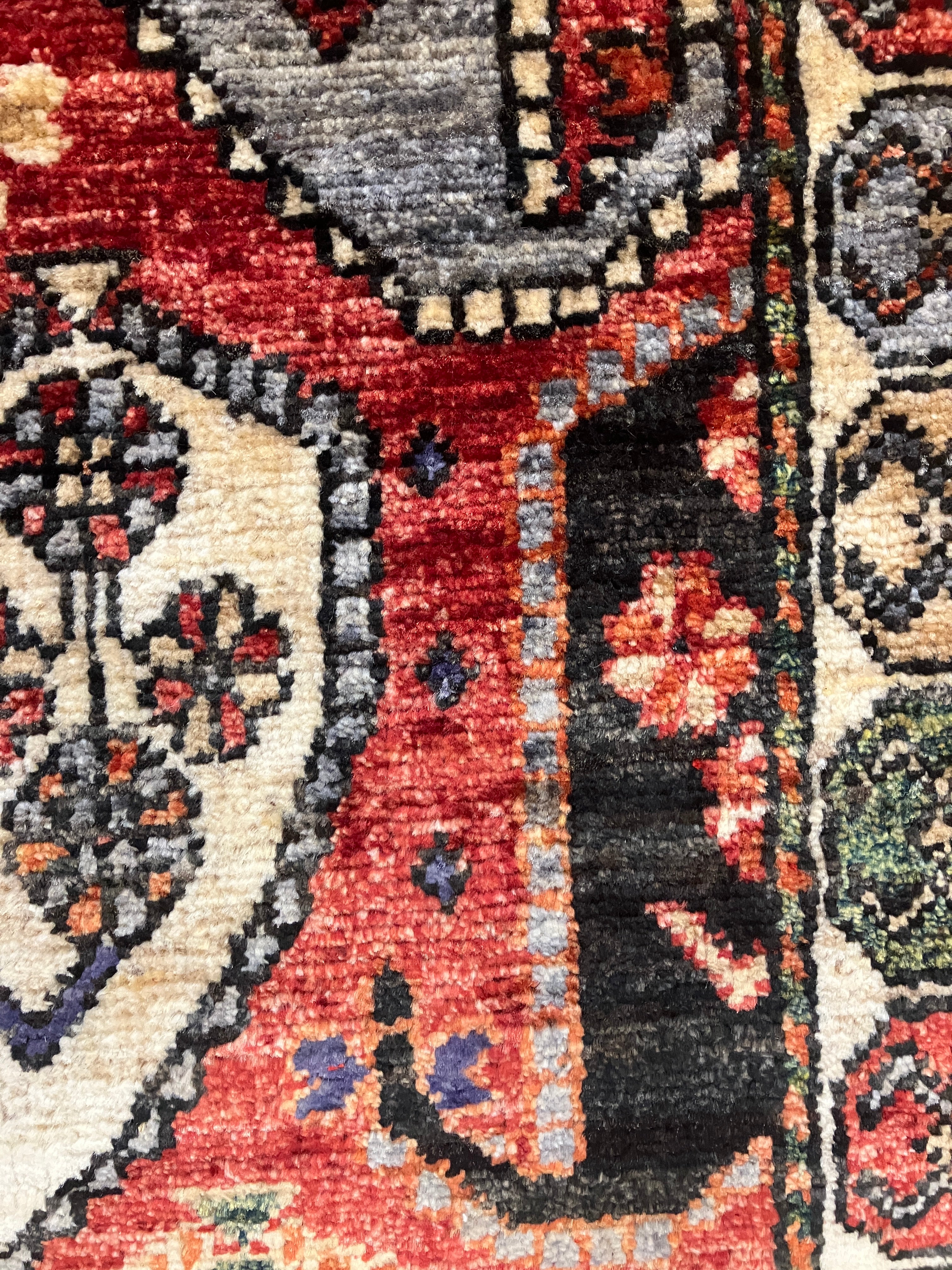 Nirvana Collection - 2' x 3' Rug - Red Multicolor - Hand Knotted Traditional Classic Wool Rug