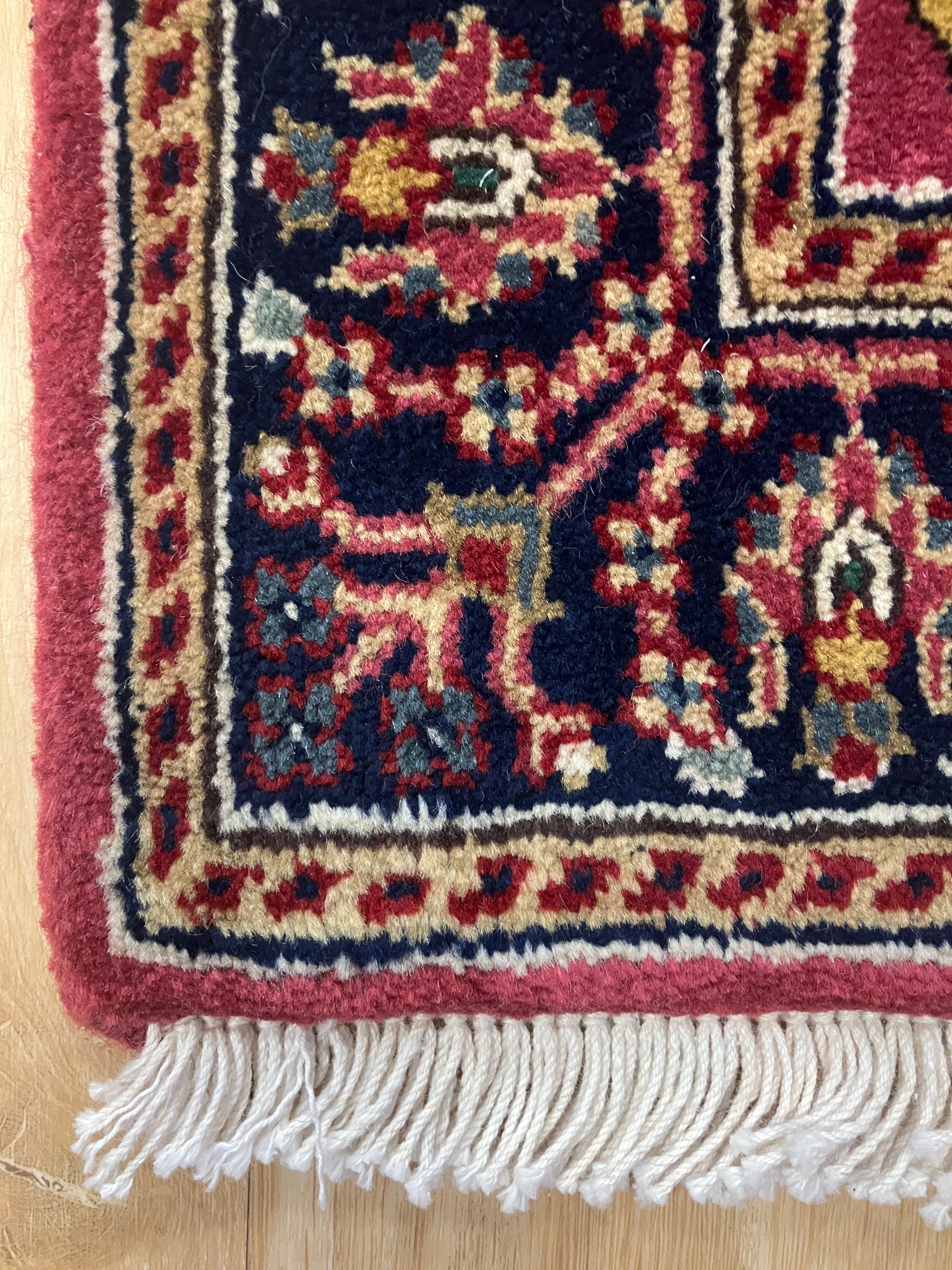 Sarouk - 2' x 3' Rug - Burgundy Multicolor - Hand Knotted Floral Traditional Classic Wool Rug