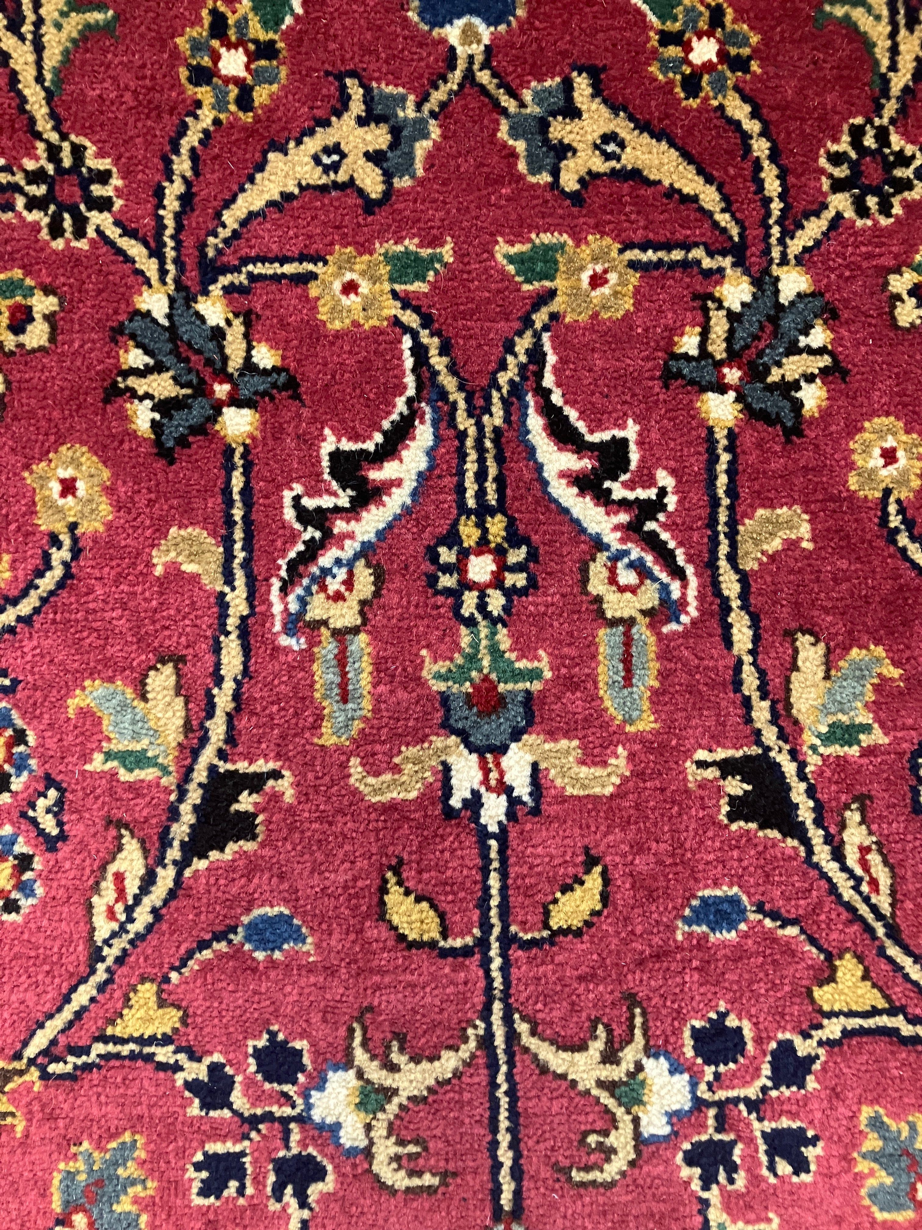 Sarouk - 2' x 3' Rug - Burgundy Multicolor - Hand Knotted Floral Traditional Classic Wool Rug