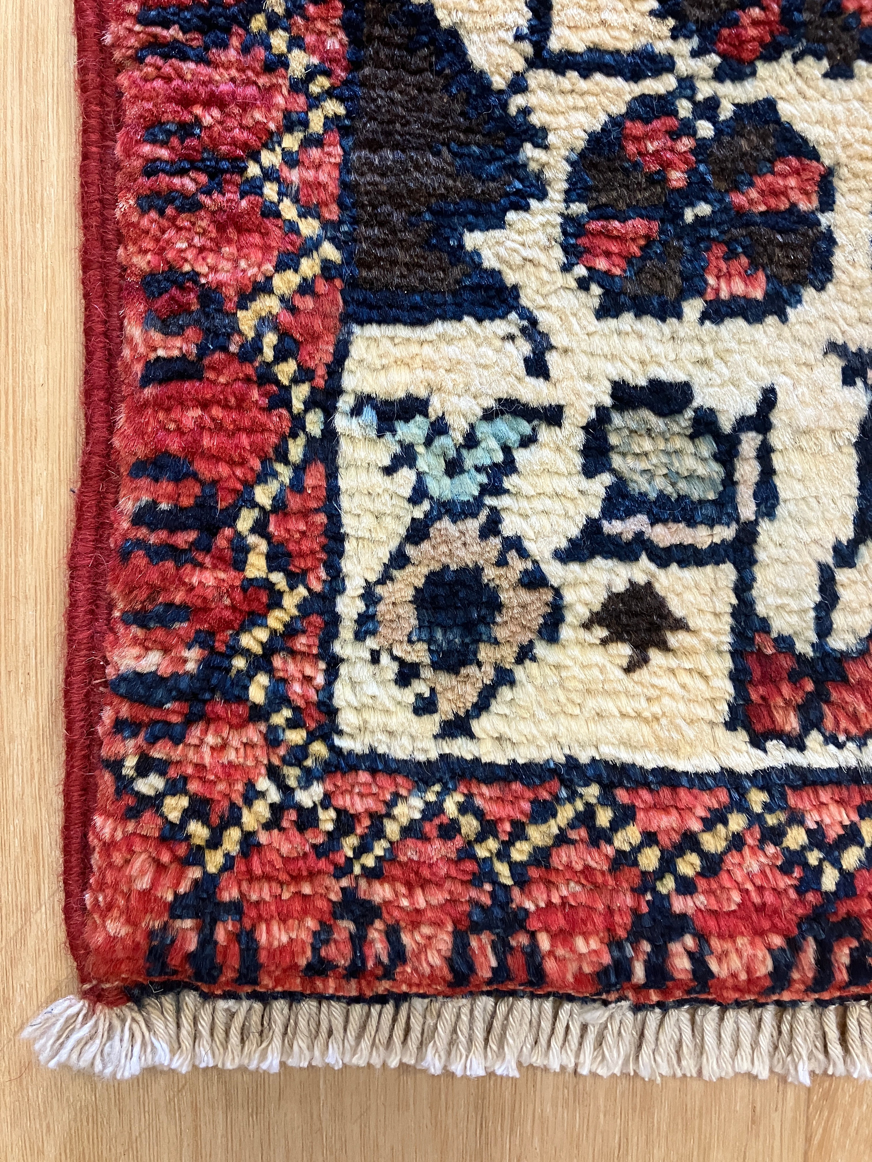 Nirvana Collection - 2' x 3' Rug - Ivory Blue & Red - Hand Knotted Traditional Classic Wool Rug Mat