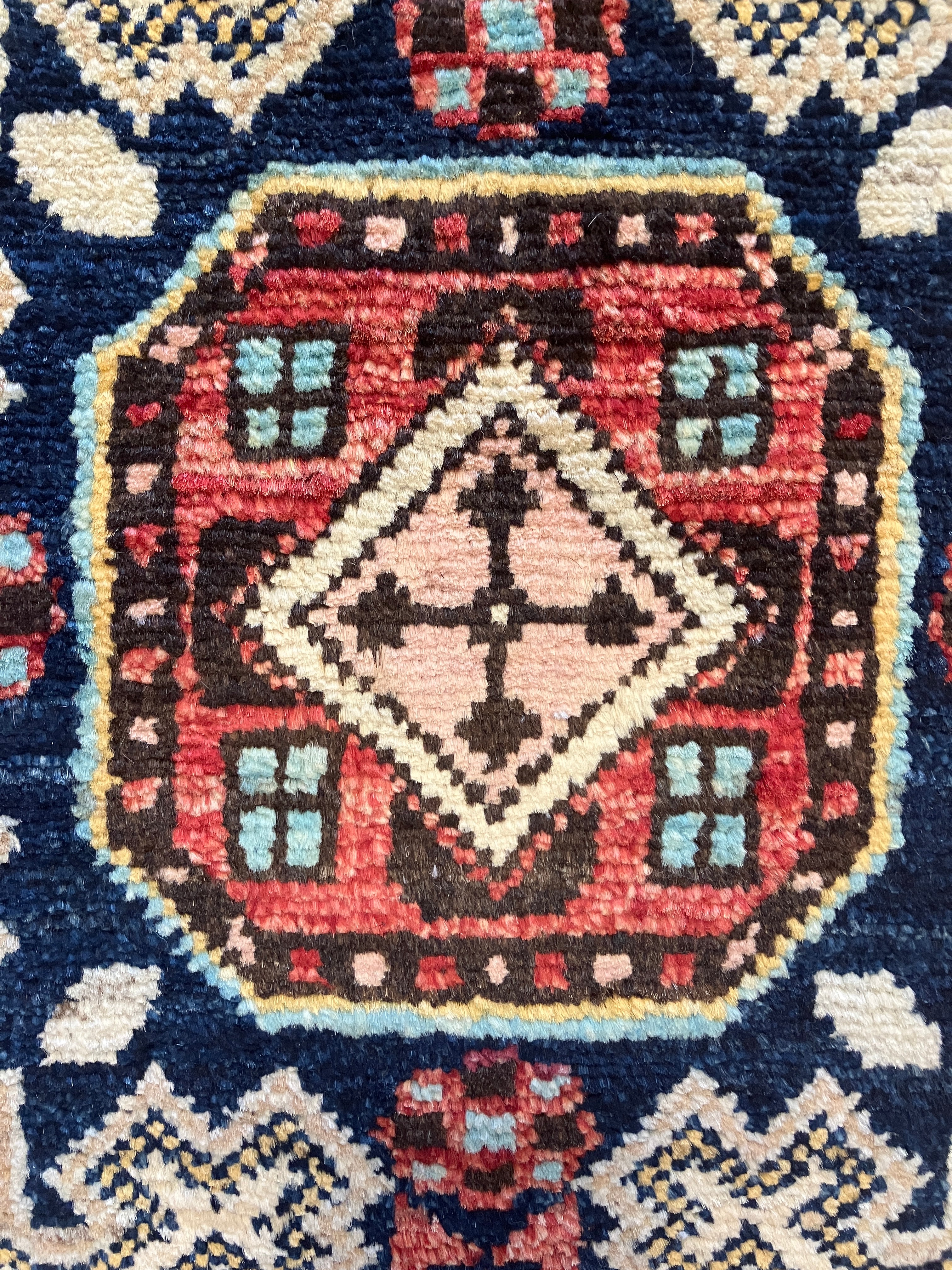 Nirvana Collection - 2' x 3' Rug - Ivory Blue & Red - Hand Knotted Traditional Classic Wool Rug Mat