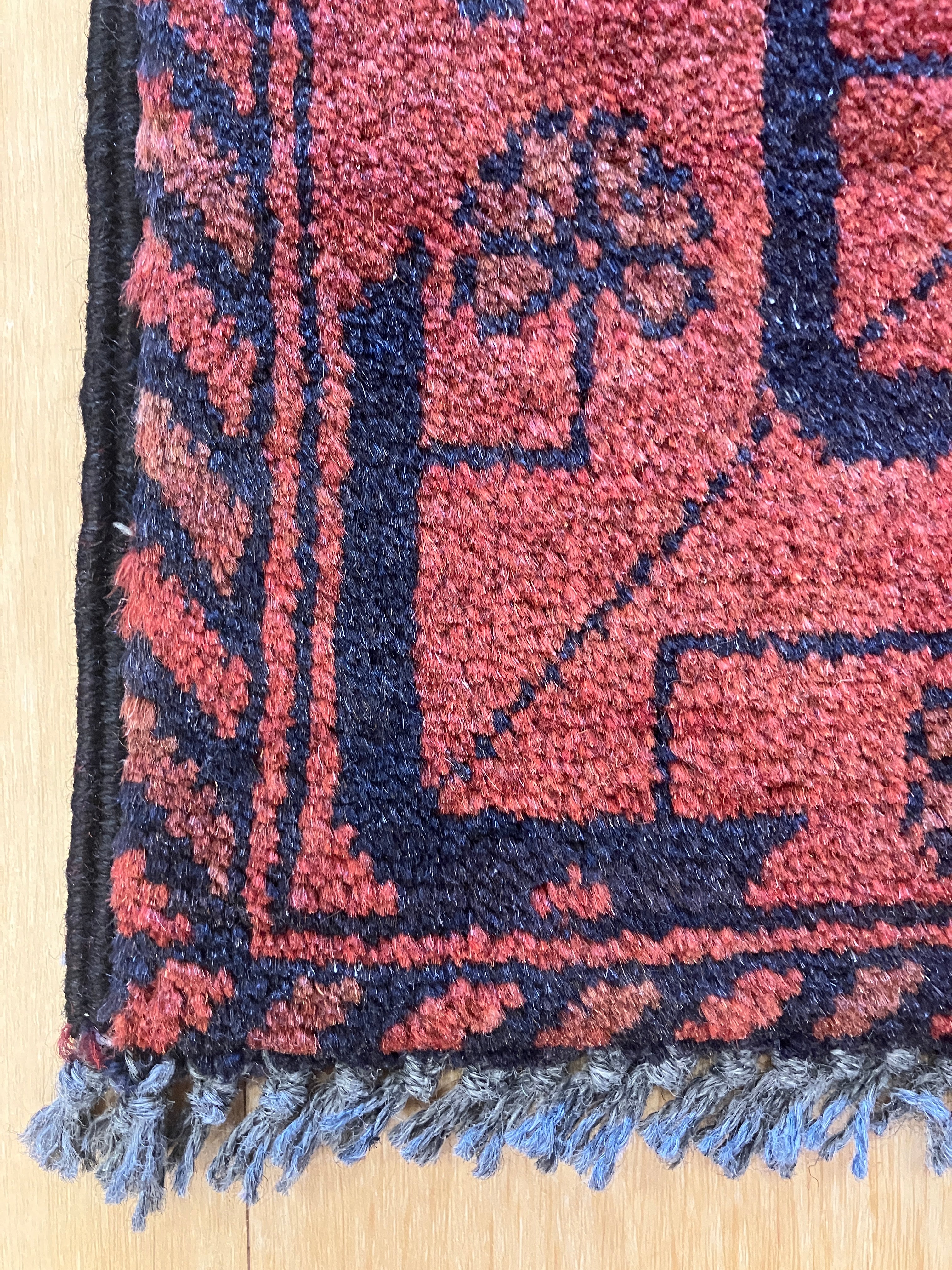 Bokara - 1' 08" x 3' 02" Rug - Red & Navy - Hand Knotted Traditional Classic Wool Rug