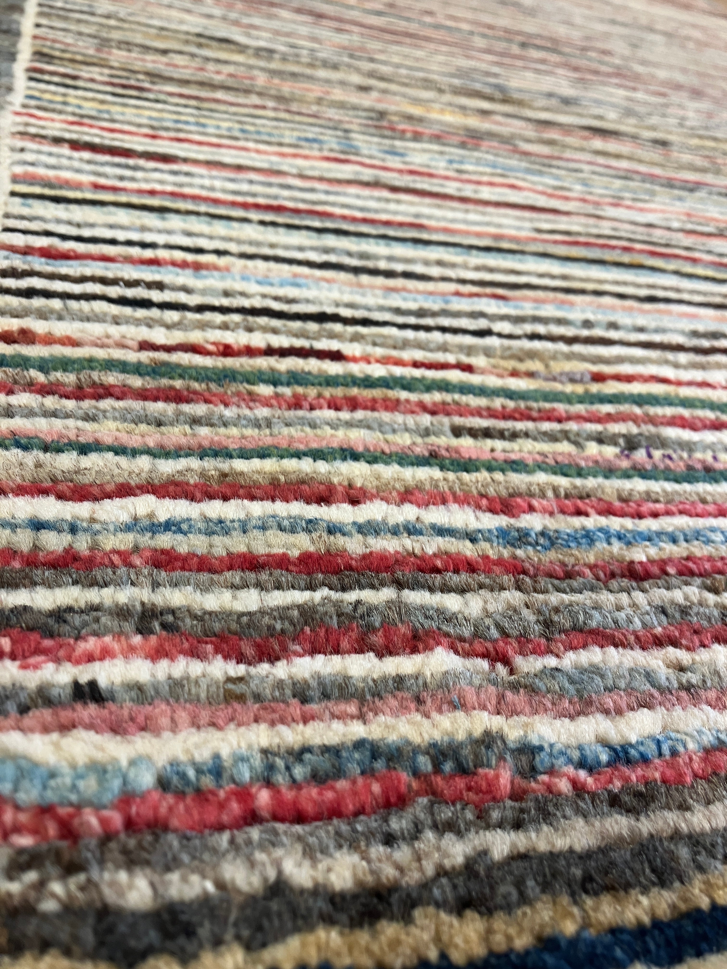 Gabbeh Kashkoli - 2' 06" x 3' 10" - Beige, Brown & Multicolor - Hand Knotted Tribal Rustic Wool Rug Mat