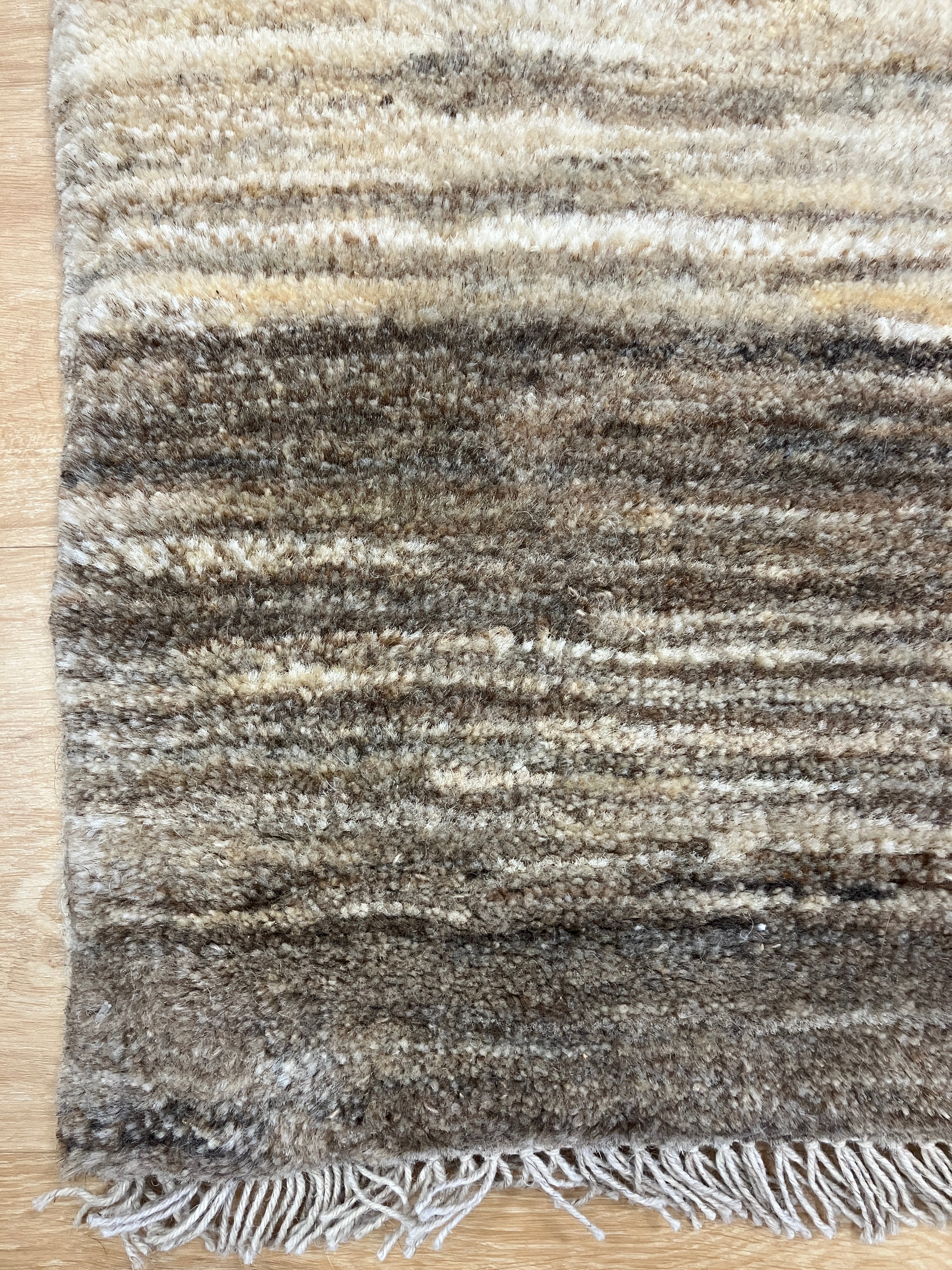 Gabbeh Zollanvari Persian - 2' 10" x 3' 10" - Beige, Brown & Grey - Hand Knotted Tribal Rustic Persian Wool Rug Mat