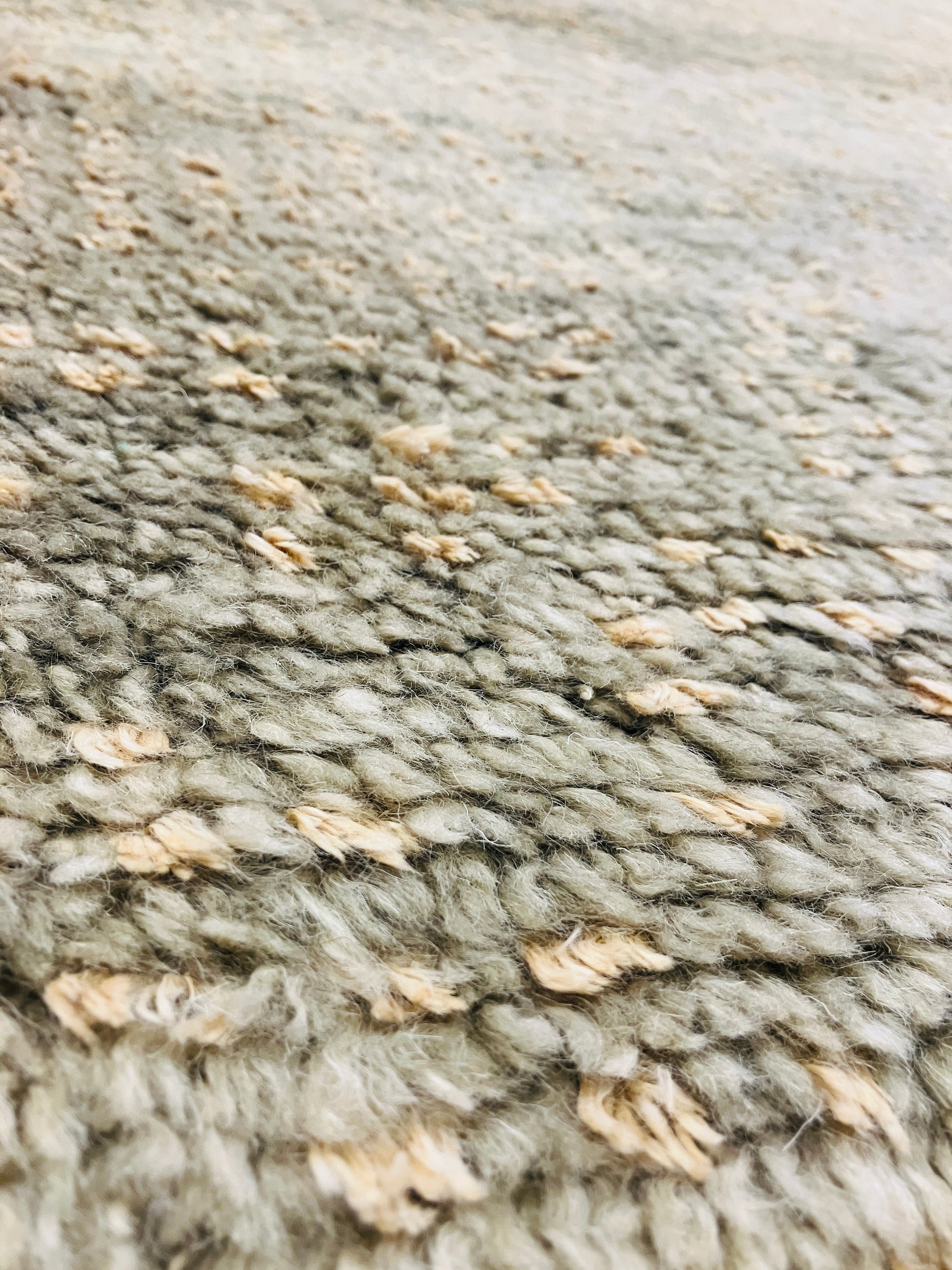 Moroccan Dots Wool Shag Rug - 5' 01" x 7' 10" - Green & Gold - Hand Knotted Wool Tribal Boho Rustic Shag Rug