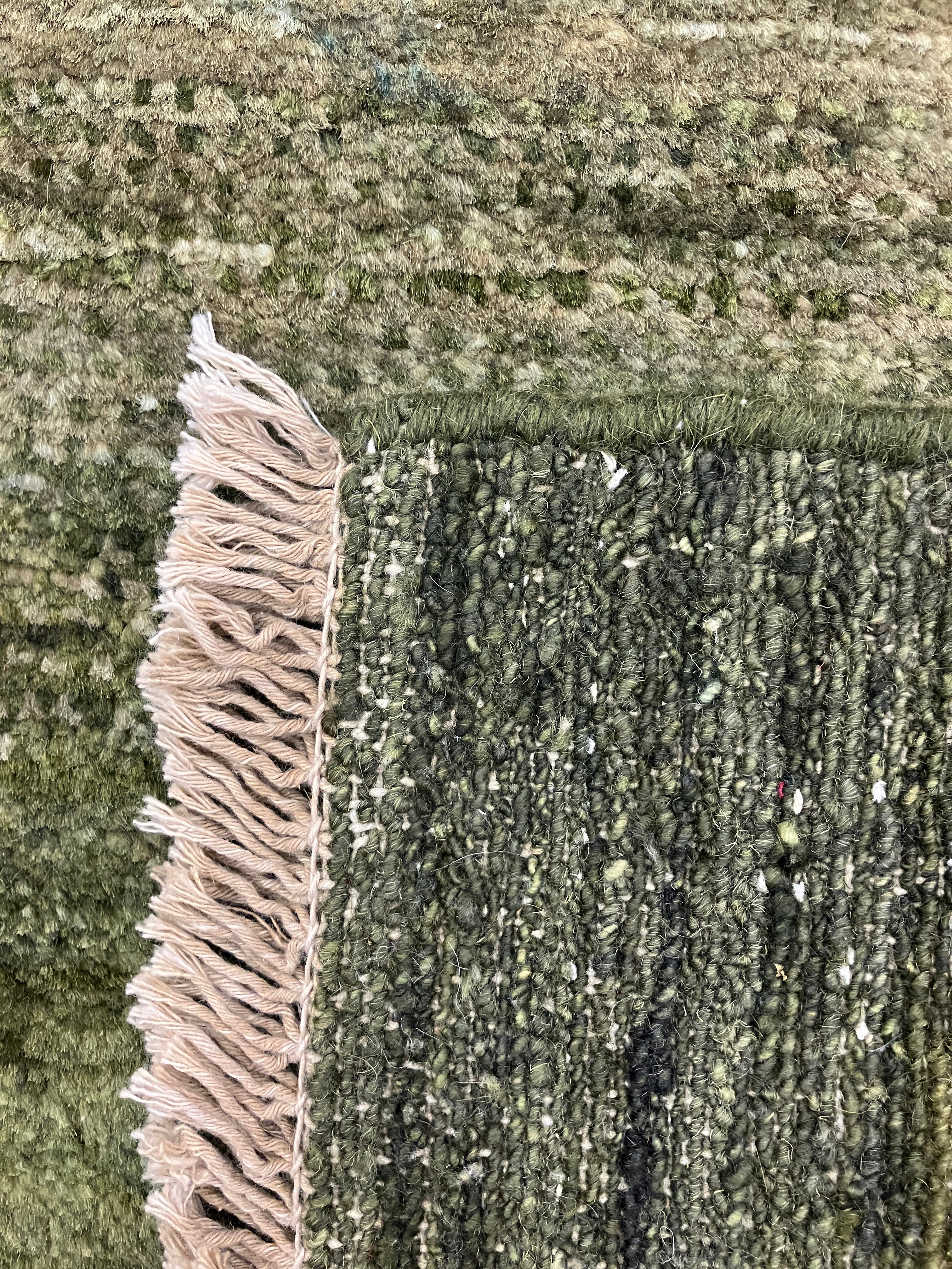 Gabbeh Kashkoli - 4' 11" x 6' 07" - Green & Beige - Hand Knotted Tribal Rustic Wool Rug
