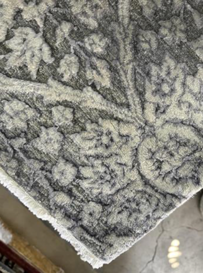 Lahore Collection Wool & Silk Runner - 3' 01" x 10' 00" - Grey & Ivory - Hand Knotted Wool & Silk Floral Classic Traditional Runner