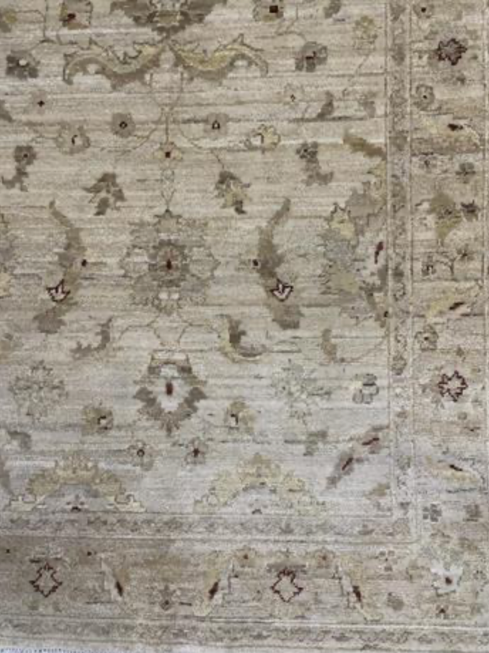 Peshawar Tabriz Design - 3' 10" x 9' 08" Rug - Light Grey & Beige - Hand Knotted Wool Classic Traditional Rug